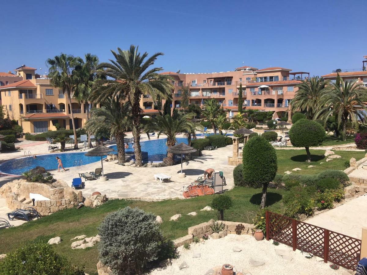 Limnaria Gardens - Modern 1 Bed, Walk To Beach & Shops Paphos Esterno foto